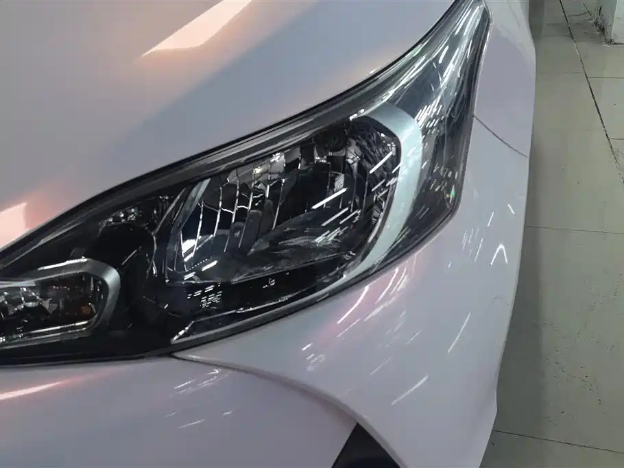 YARiS L Zhixuan 1.5 E CVT Charm Motion CN-VI