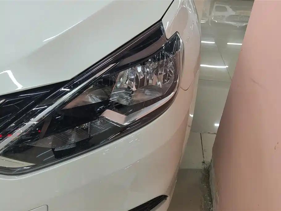 Sylphy Facelift II Classic 1.6 XE CVT Comfort