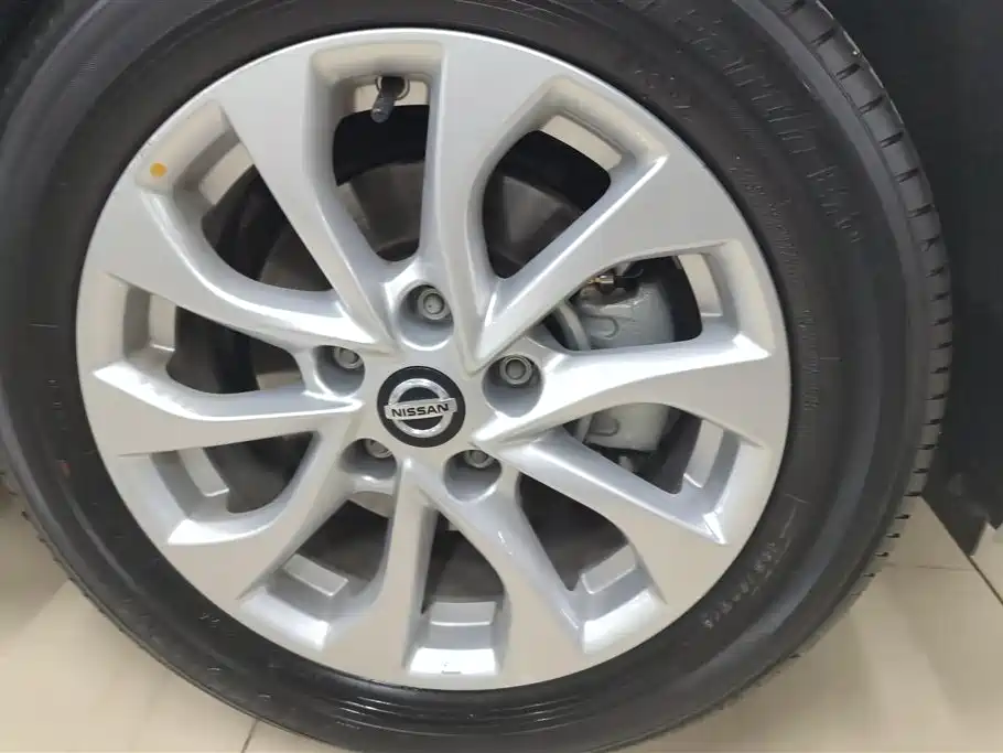 Sylphy Facelift II Classic 1.6 XE CVT Comfort
