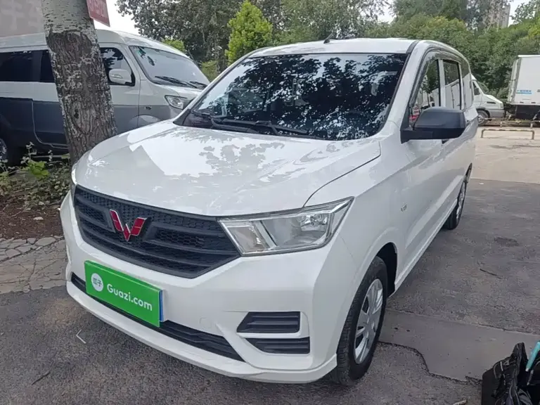 Wuling Hongguang 1.5 L S Basic LAR