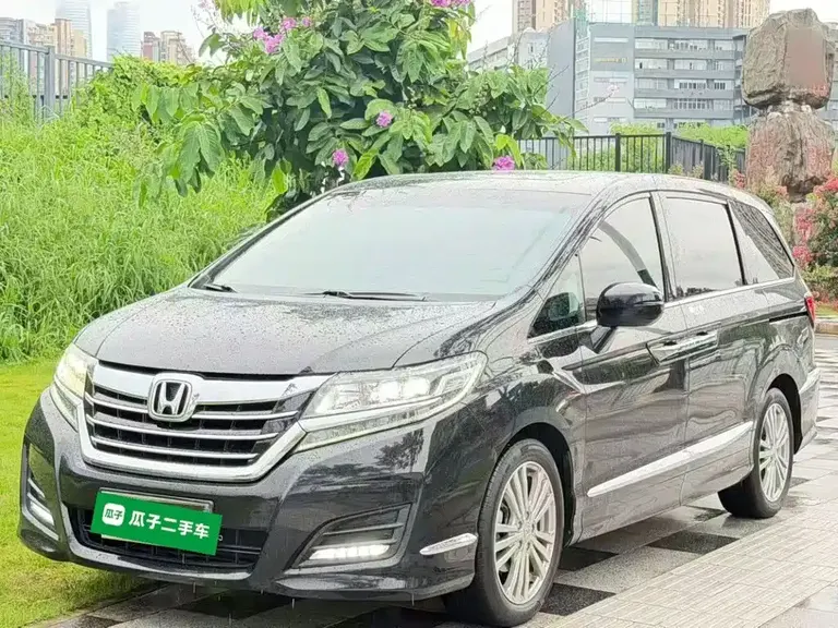 Honda Elysion 2.4 L Style