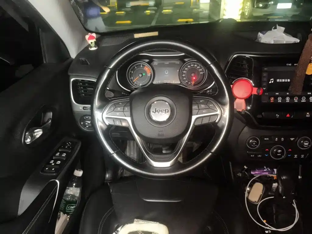 Cherokee 2.0 T 2 WD Smart Enjoyment CN-V