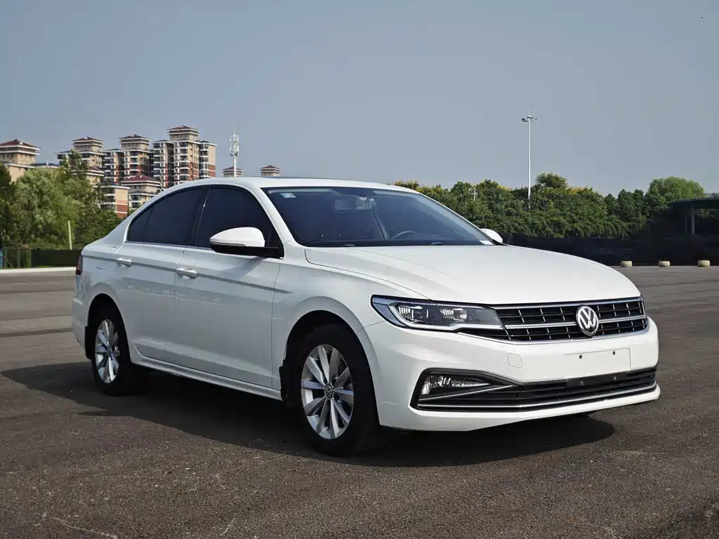 Bora 1.5 L Auto Comfort