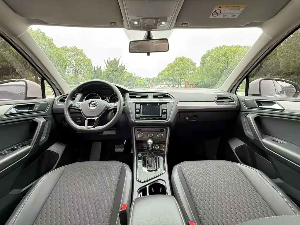 Tiguan L 280 TSI Auto 2 WD Smart Enjoyment