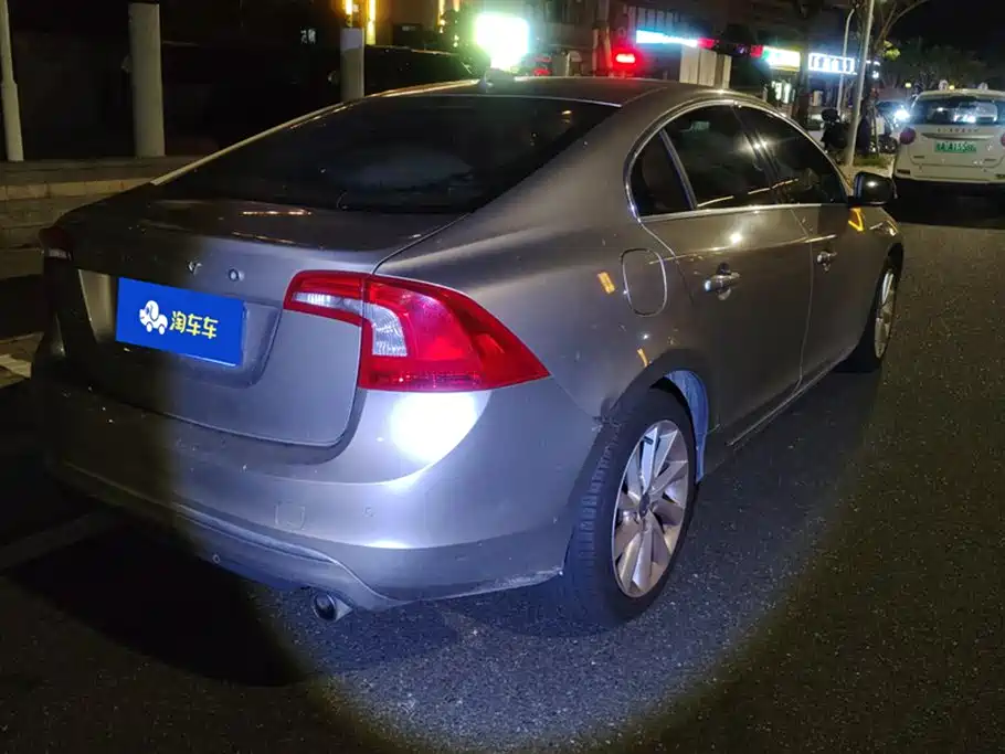 Volvo S60 S60 L 2.0 T Smart Vision