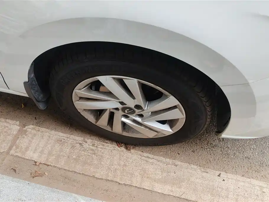 Jetta VA3 1.5 L Auto Joy