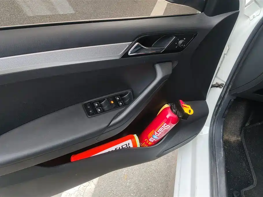Jetta VA3 1.5 L Auto Joy