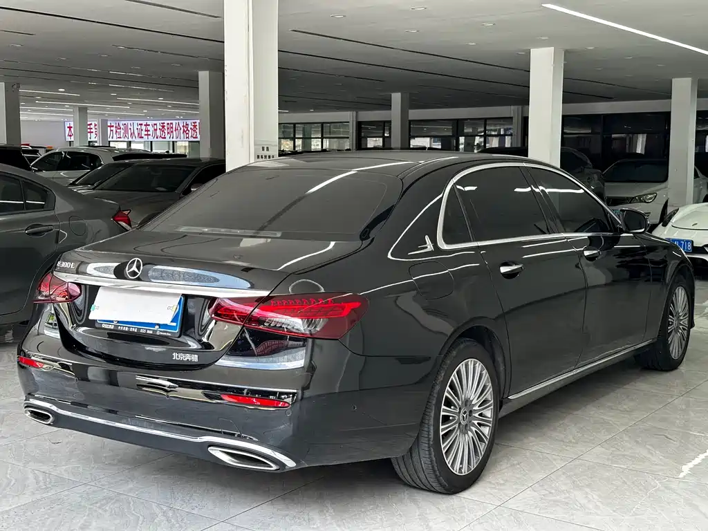 Mercedes-Benz E-Class E 300 L Luxury