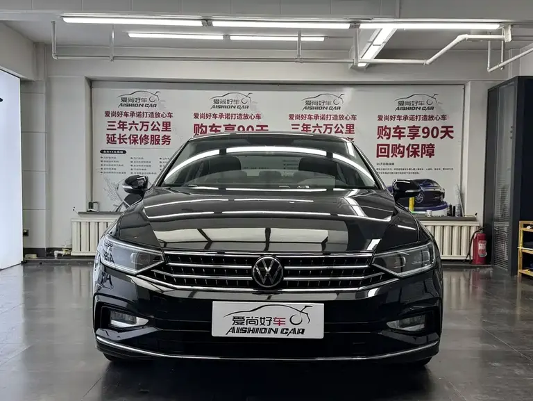 Volkswagen Magotan 200 10 K Commemorative 330 TSI DSG Leading