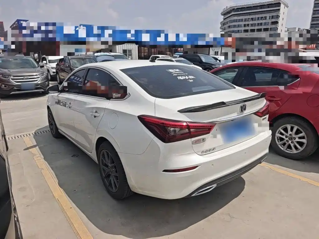 Eado Blue Whale 280 T GDI DCT Light Speed