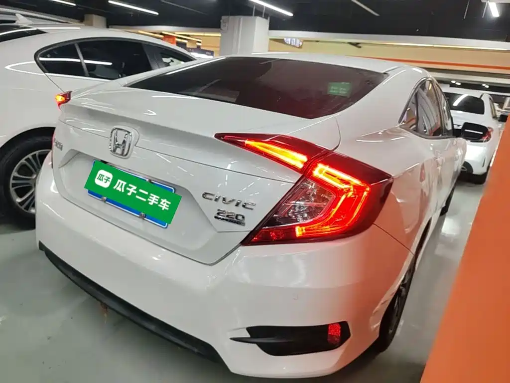 Civic 220 TURBO CVT Power Motion CN-VI