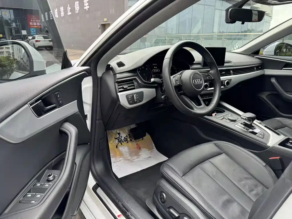 Audi A5 (Import) Sportback 40 TFSI Fashion