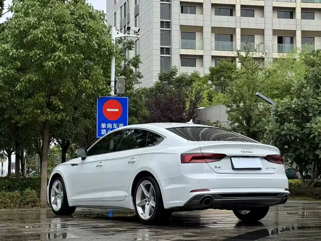 Audi A5 (Import) Sportback 40 TFSI Fashion