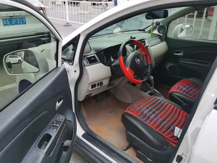 Venucia R50 1.6 L Auto Fashion