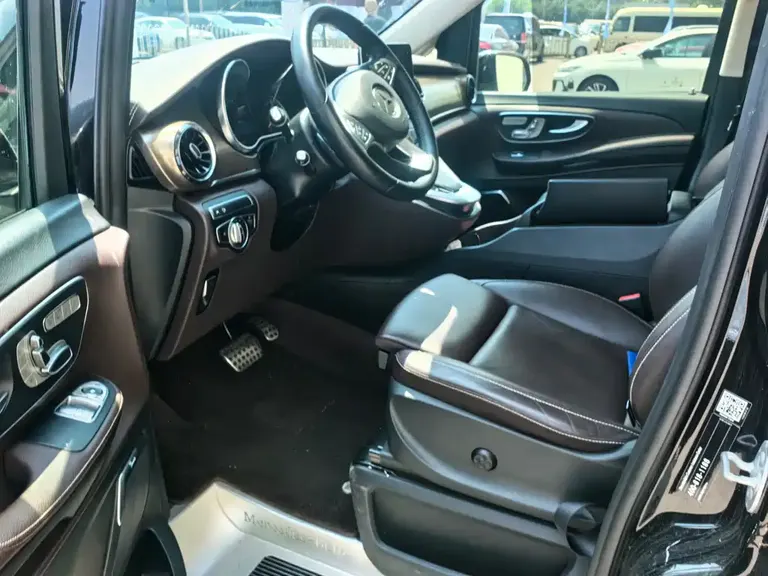 Mercedes-Benz V-Class V 260 L LWB Range Luxury