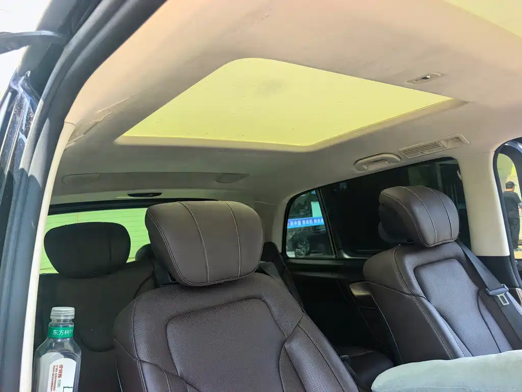 Mercedes-Benz V-Class V 260 L LWB Range Luxury