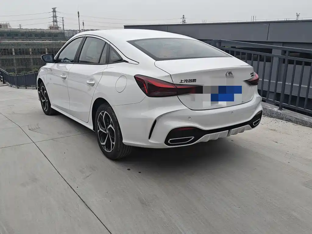 MG5 MG5 2026款 300 DTGI 全球旗舰MAX版