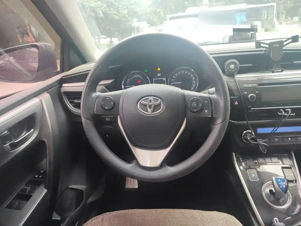 Levin Facelift Dual Engine 1.8 H GS E-CVT Elite Sunroof CN-V