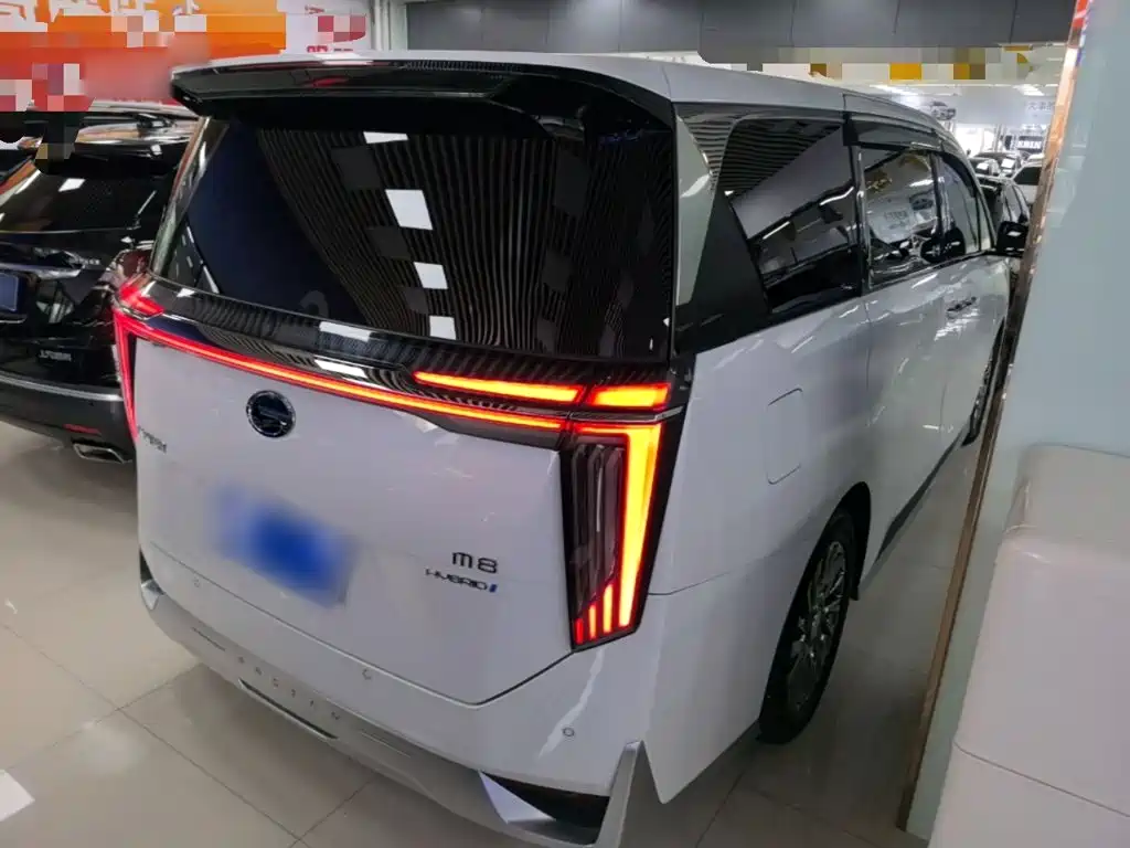 GAC Trumpchi M8 Grandmaster Series Dual Engine Flagship