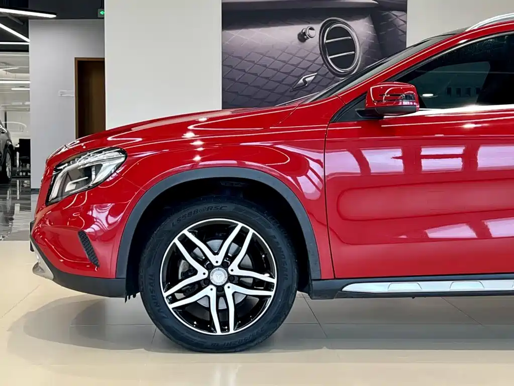 Mercedes-Benz GLA GLA 200 Fashion
