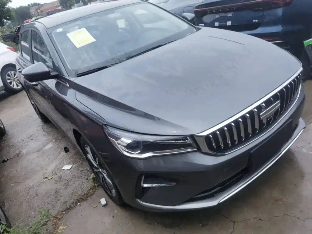 Emgrand 帝豪 2026款 400万纪念款 1.5 L CVT飞越型