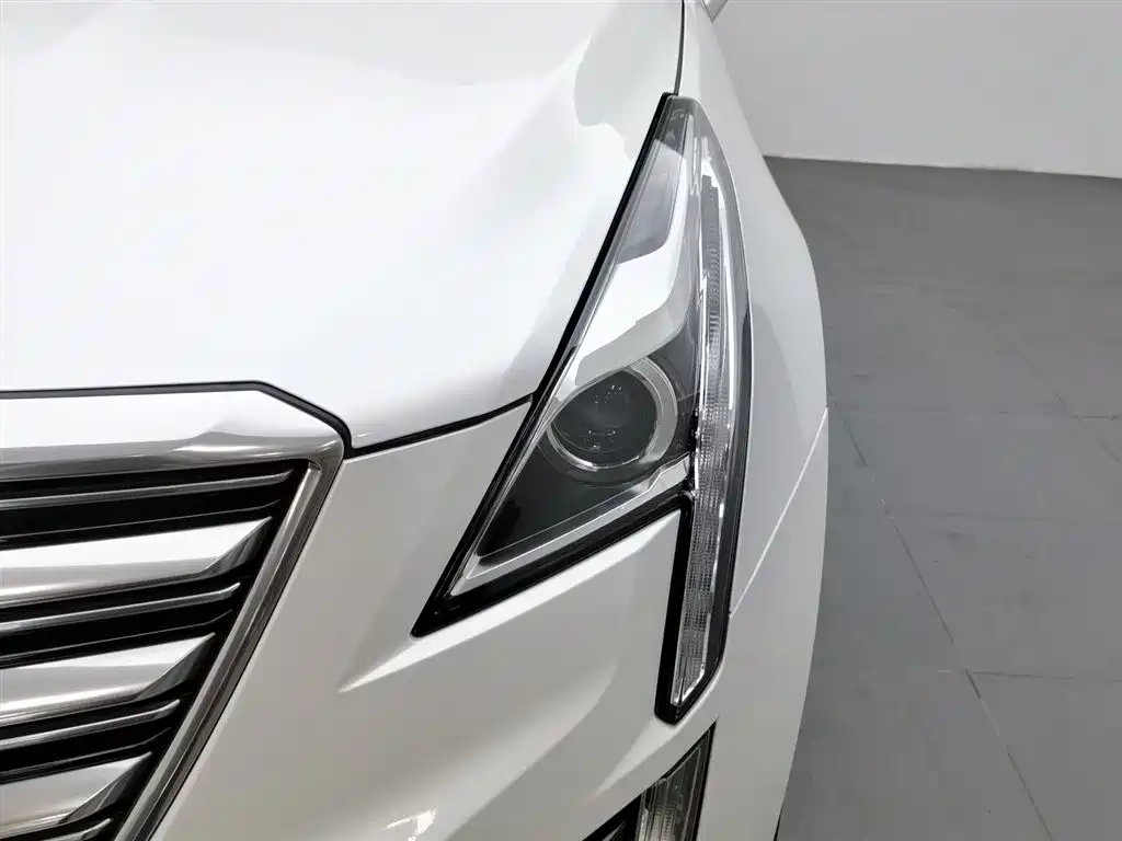 Cadillac XT5 28 E 4 WD Tech