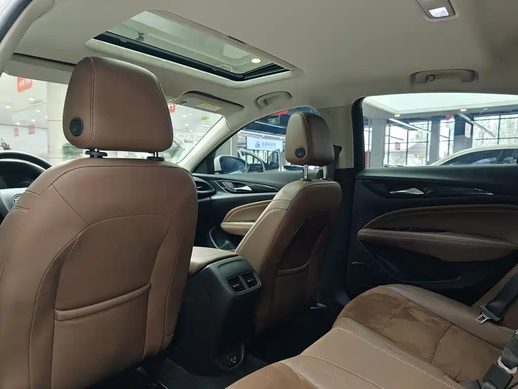 Regal 552 T Luxury