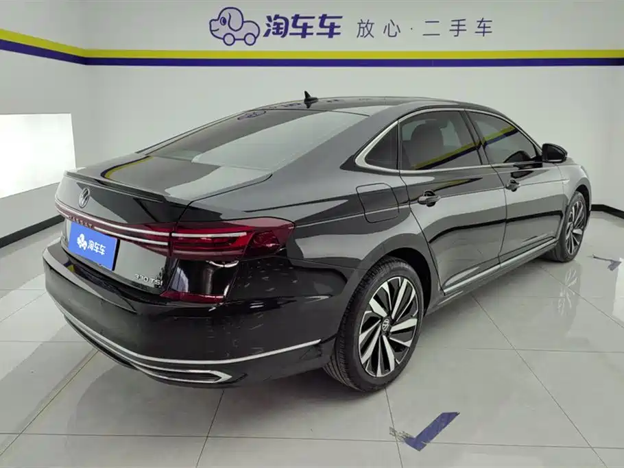 Passat Facelift 330 TSI Starry Sky Elite