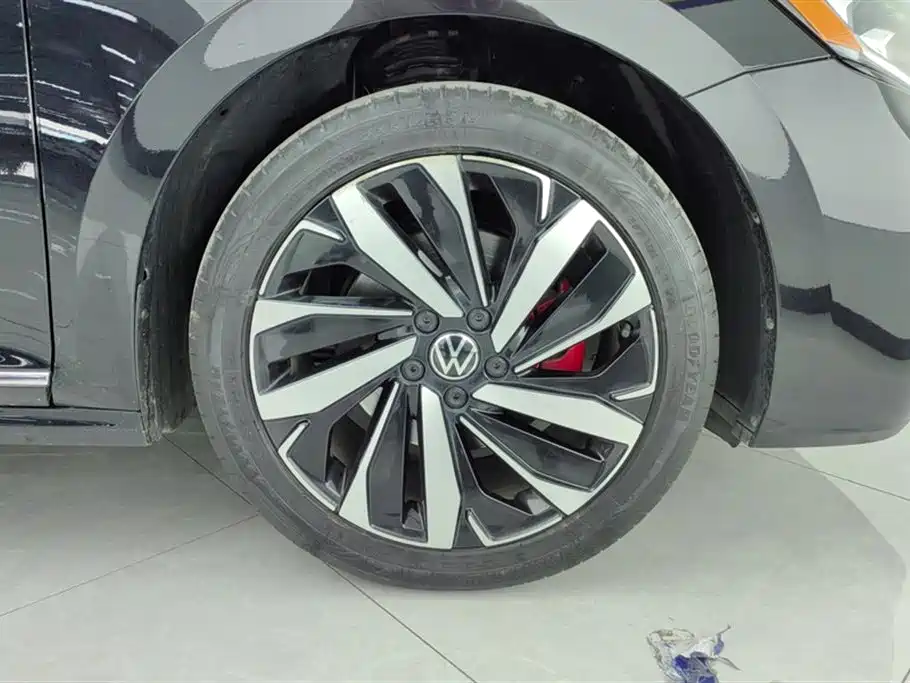 Passat Facelift 330 TSI Starry Sky Elite