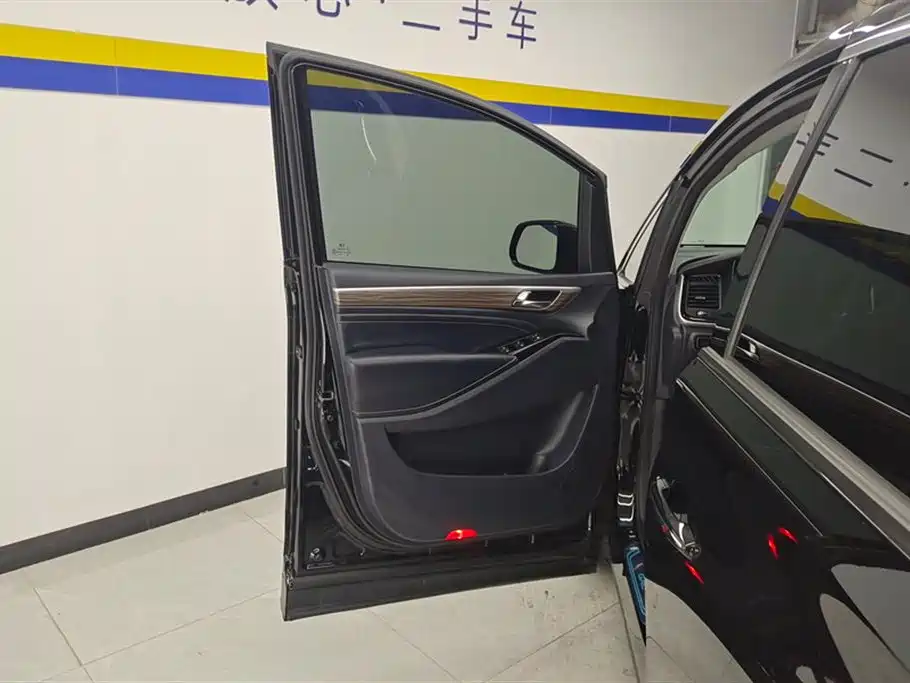 GAC Trumpchi M8 Leading Show Series 390 T Premium