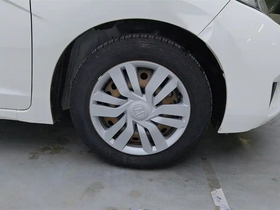Fit 1.5 L LXS CVT Comfort Sunroof