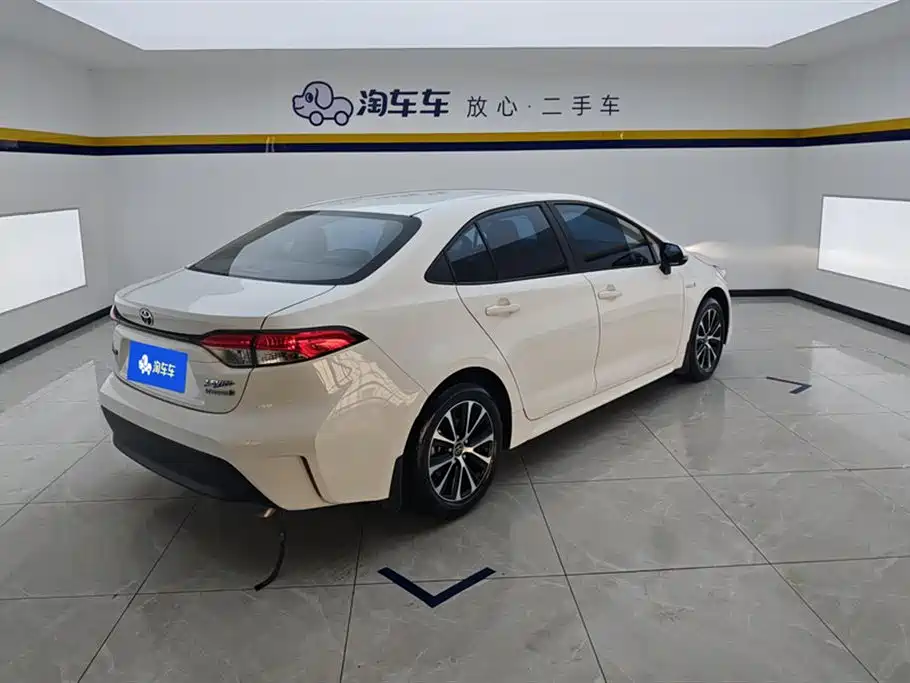 Levin Smart e-Hybrid Dual Engine 1.8 L Leading