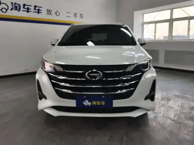 GAC Trumpchi M6 270 T DCT Elite (7-seat)