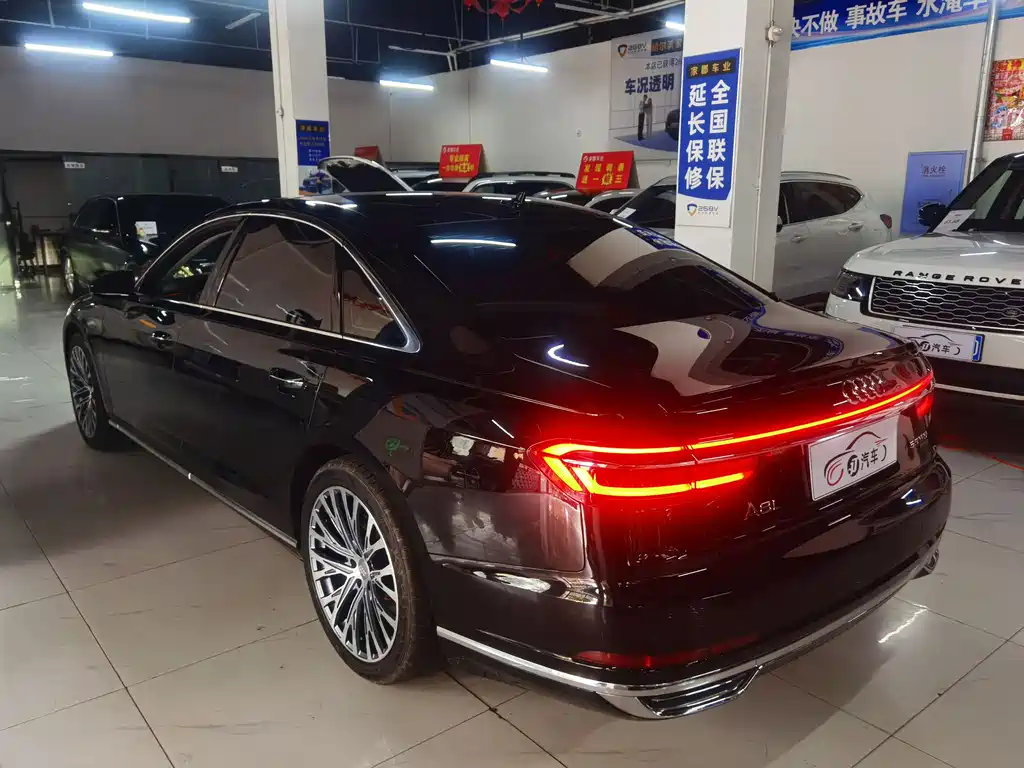 Audi A8 A8 L 50 TFSI quattro Comfort