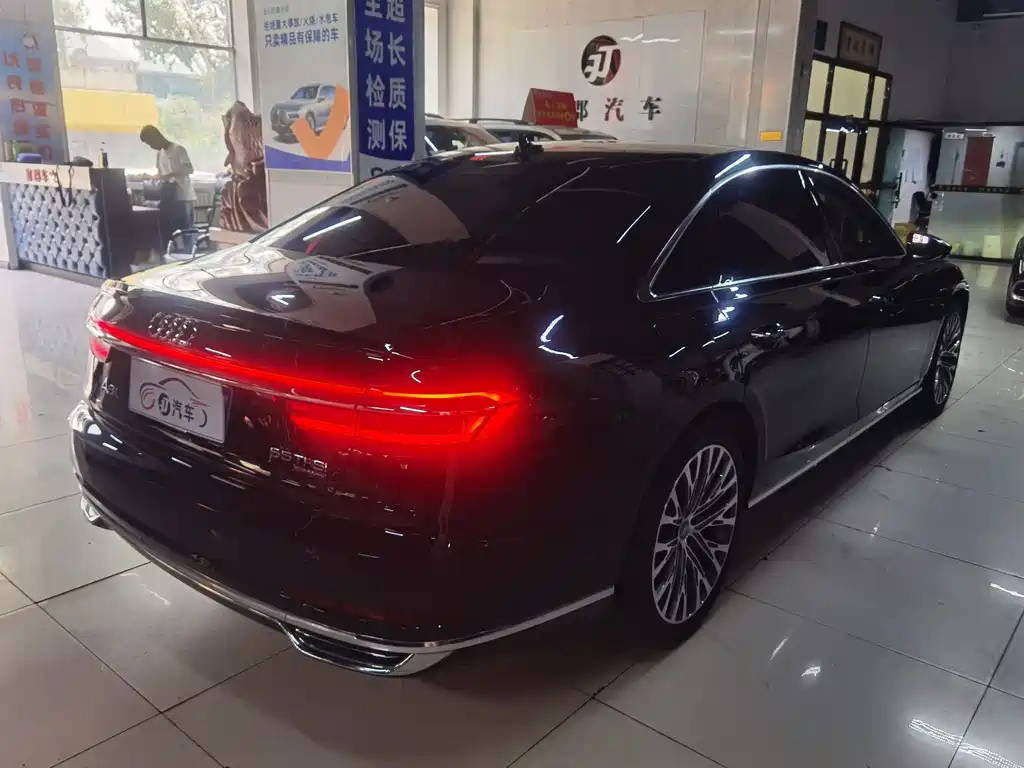 Audi A8 A8 L 50 TFSI quattro Comfort