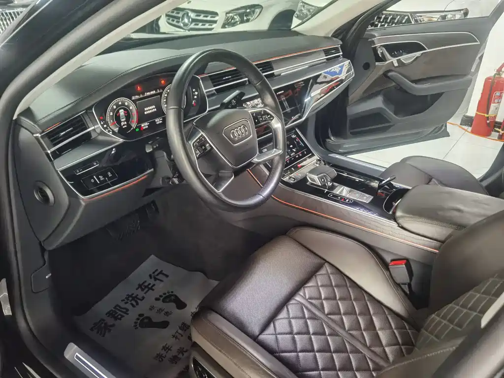 Audi A8 A8 L 50 TFSI quattro Comfort