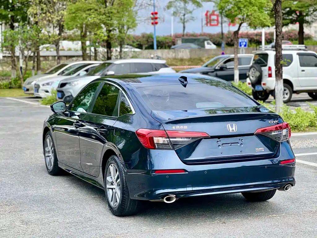 Civic 240 TURBO CVT Power Motion ·C VIP Guest Special Edition