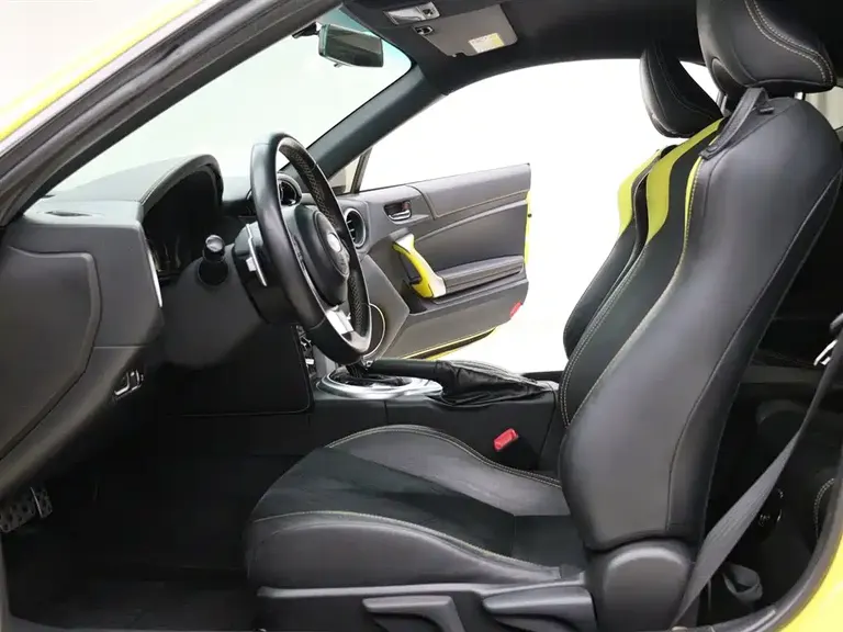 Subaru BRZ 斯巴鲁BRZ 2017款 2.0 i 自动type-RS黄色特装版