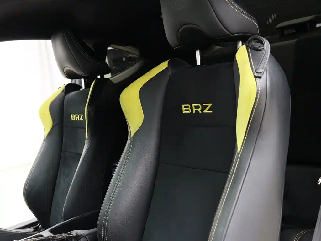 Subaru BRZ 斯巴鲁BRZ 2017款 2.0 i 自动type-RS黄色特装版