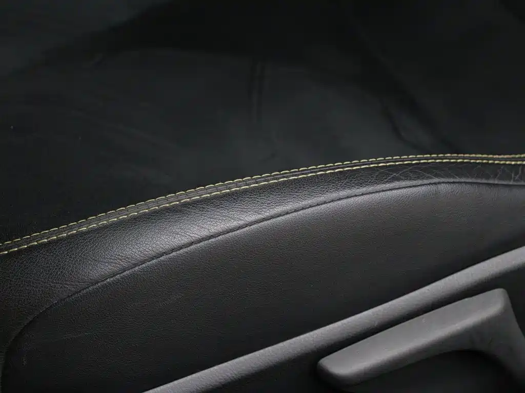 Subaru BRZ 斯巴鲁BRZ 2017款 2.0 i 自动type-RS黄色特装版