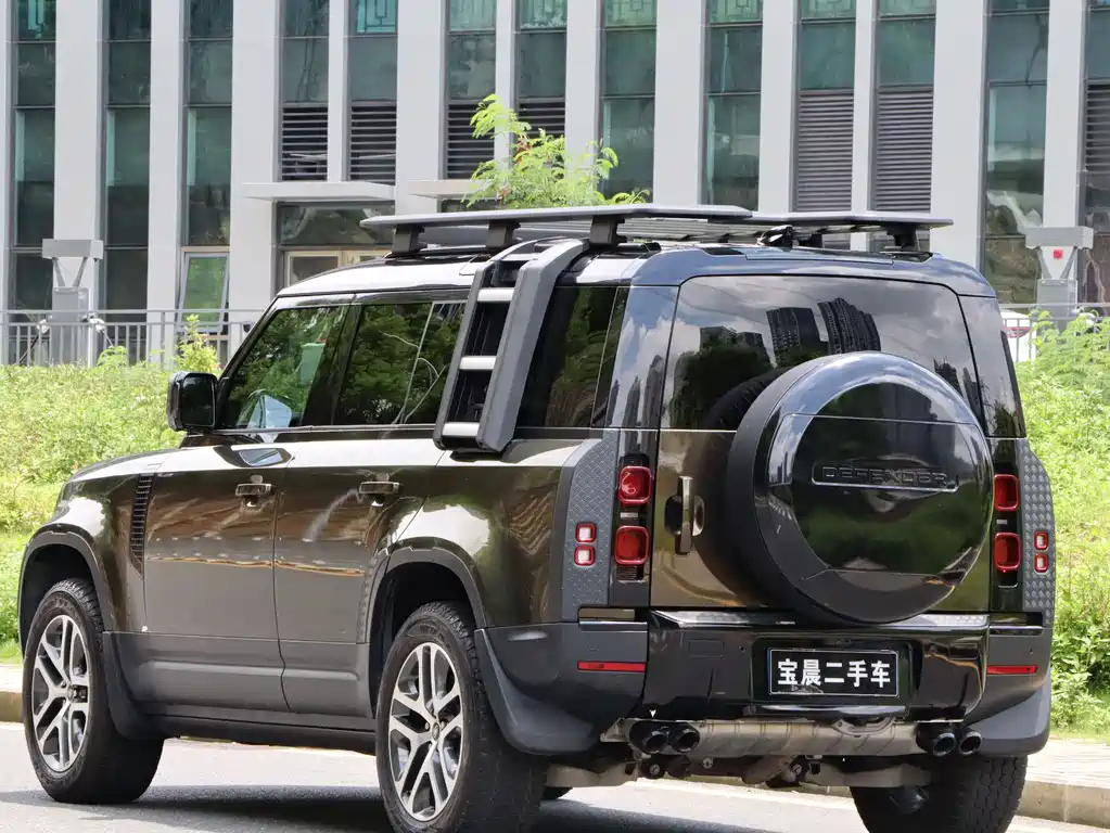 Land Rover Defender Facelift 110 3.0 T P400 Dark Special Edition