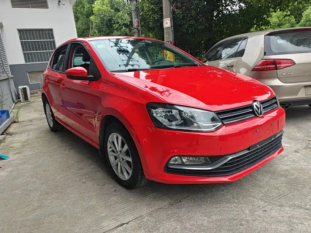 Polo 1.6 L Auto Luxury