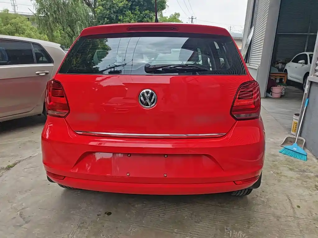 Polo 1.6 L Auto Luxury