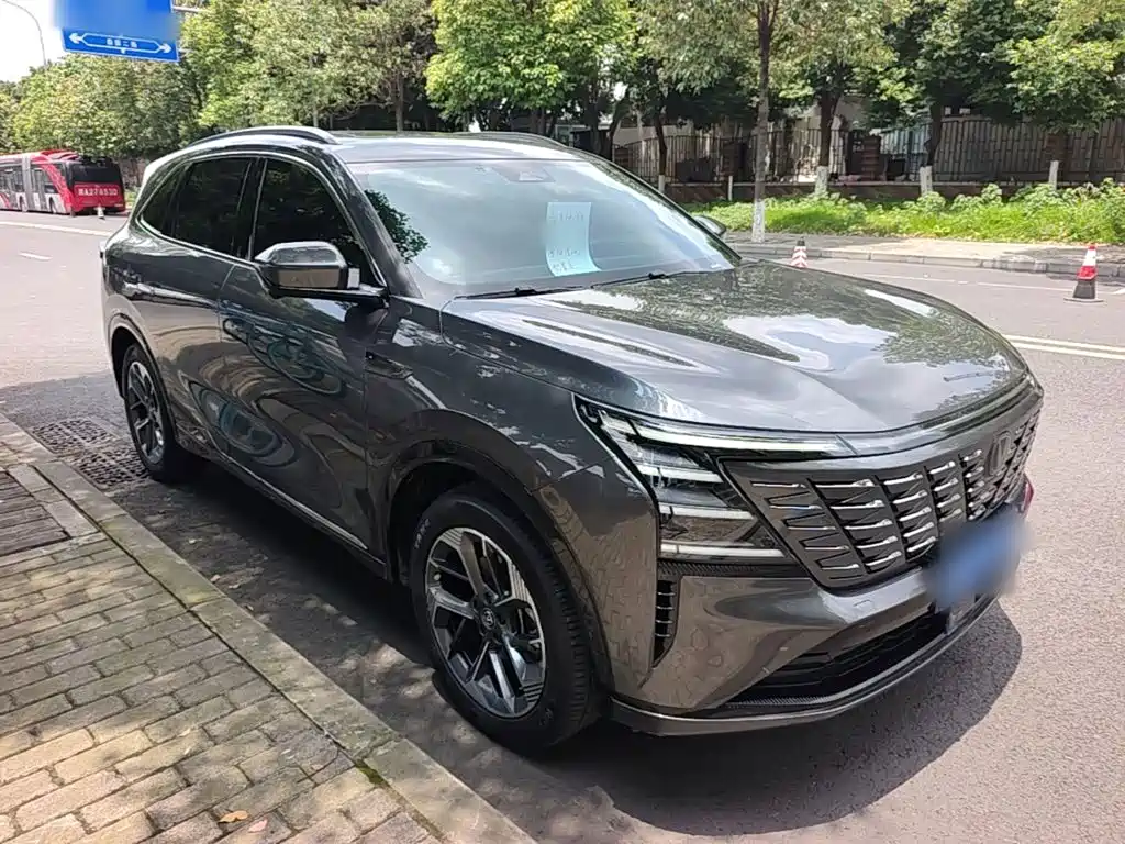 Changan CS75 PLUS 4 th Gen 1.5 T New Blue Whale Smart Premium