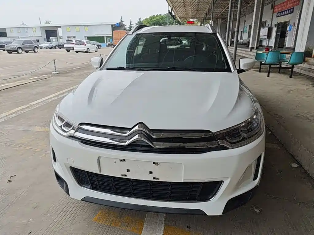 Citroën C3-XR 雪铁龙C3-XR 2017款 1.6 L 自动时尚型