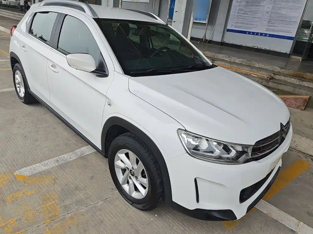 Citroën C3-XR 雪铁龙C3-XR 2017款 1.6 L 自动时尚型