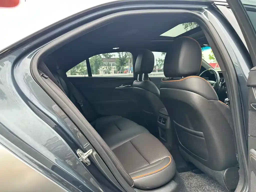 Cadillac CT4 28 T Luxury