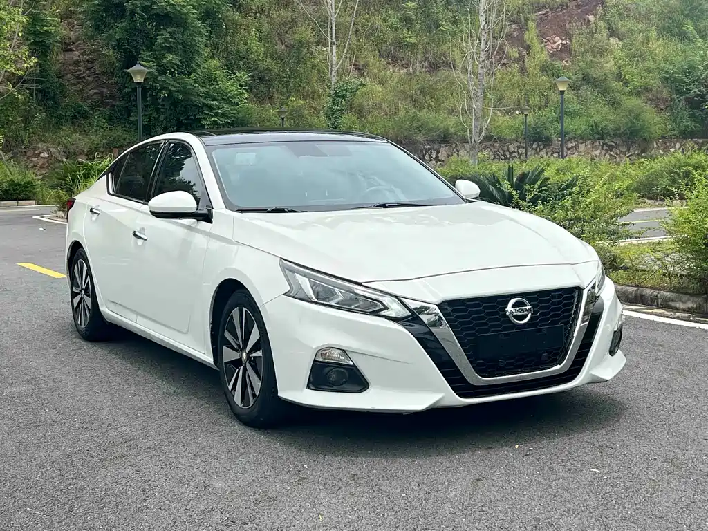 Teana 2.0 L XL Comfort