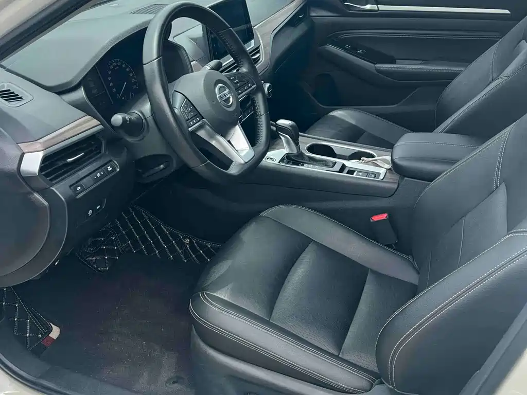 Teana 2.0 L XL Comfort