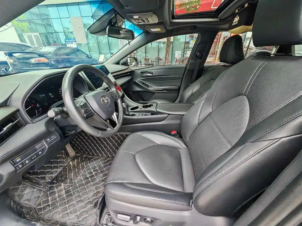 Avalon 2.5 L Luxury
